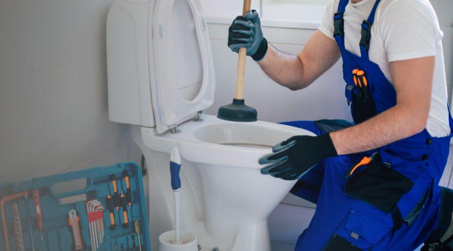 sewer line plumber in Clovis, CA